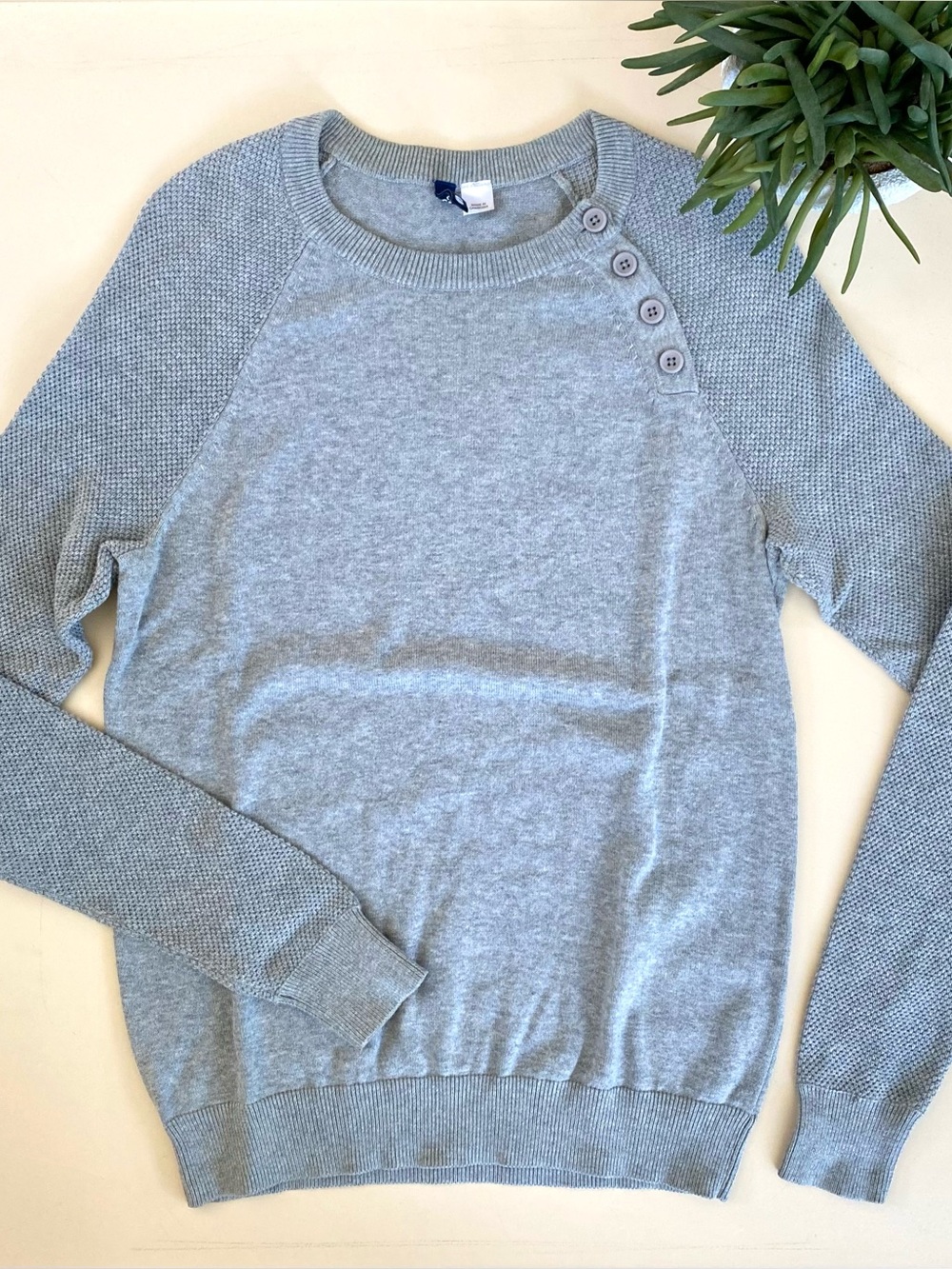 H&M- Men's Gray Crewneck Sweater